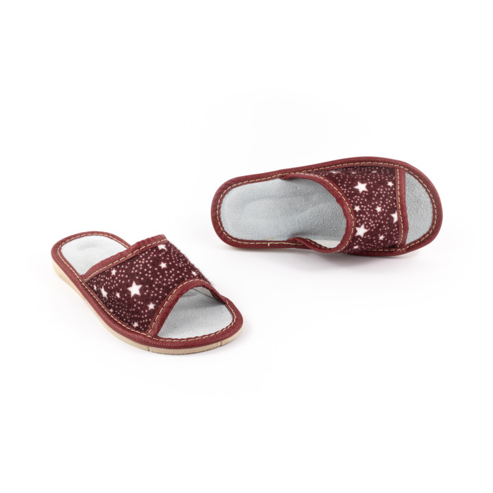 Bordowe papcie dla dzieci, laczki domowe dziecięce skórzane