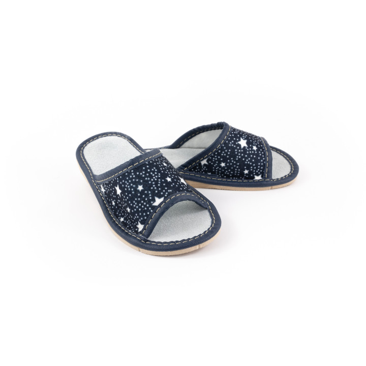 Kapcie dziecięce w gwiazdki granatowe, pantofle domowe dziecięce - numer 084