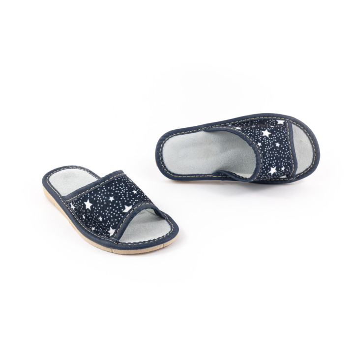 Kapcie dziecięce w gwiazdki granatowe, pantofle domowe dziecięce - numer 084