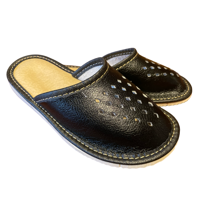 Czarne pantofle chłopięce, wygodne buciki domowe dla dzieci - numer 162