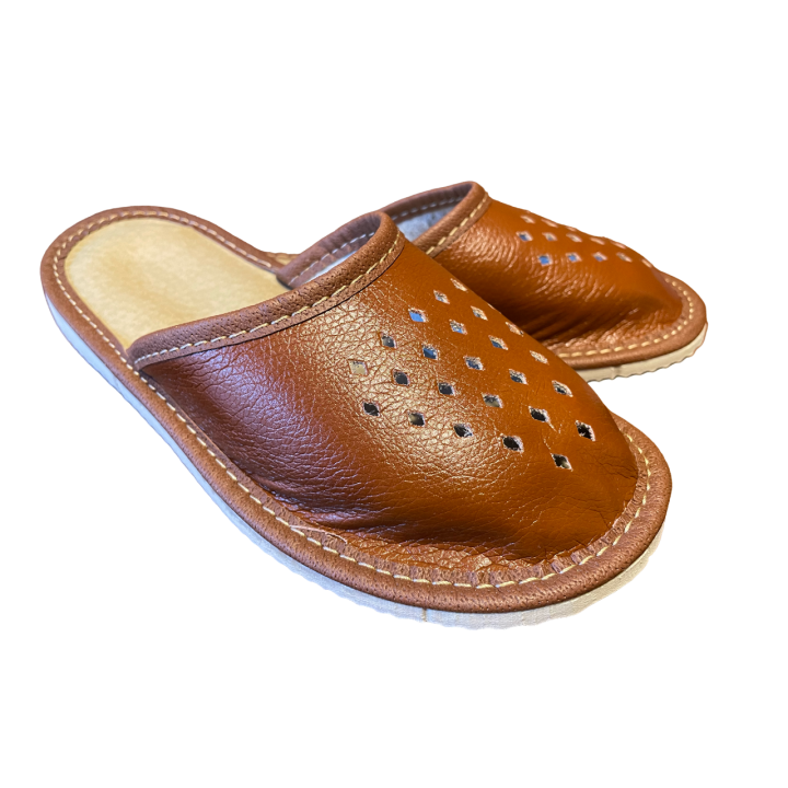 Brązowe kapcie dla dzieci, chłopięce laczki domowe