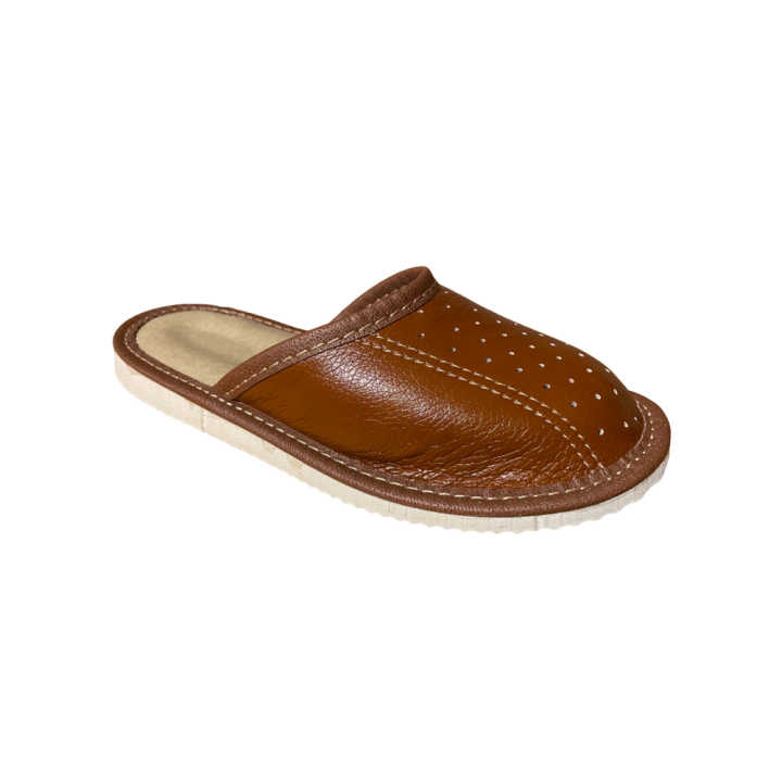 Kryte chłopięce kapcie domowe brązowe, wygodne laczki dziecięce, pantofle dziecięce