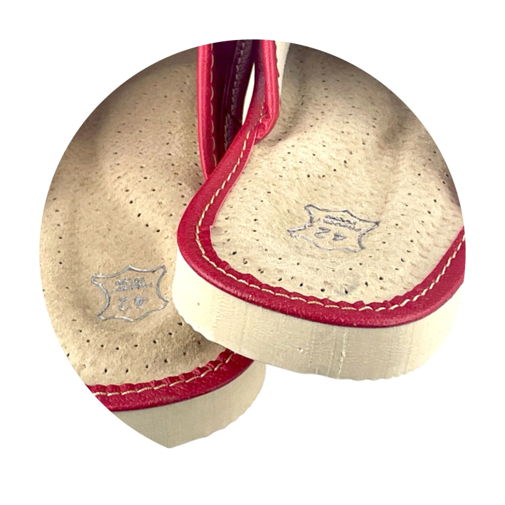 Zamszowe czerwone kapcie męskie, skórzane pantofle męskie welurowe