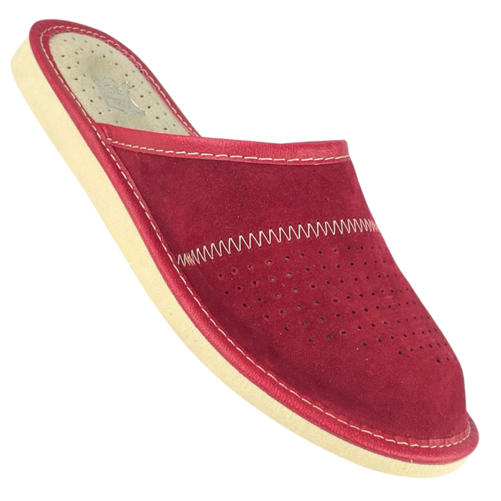 Pantofle damskie czerwone, zamszowe kapcie domowe - numer 392