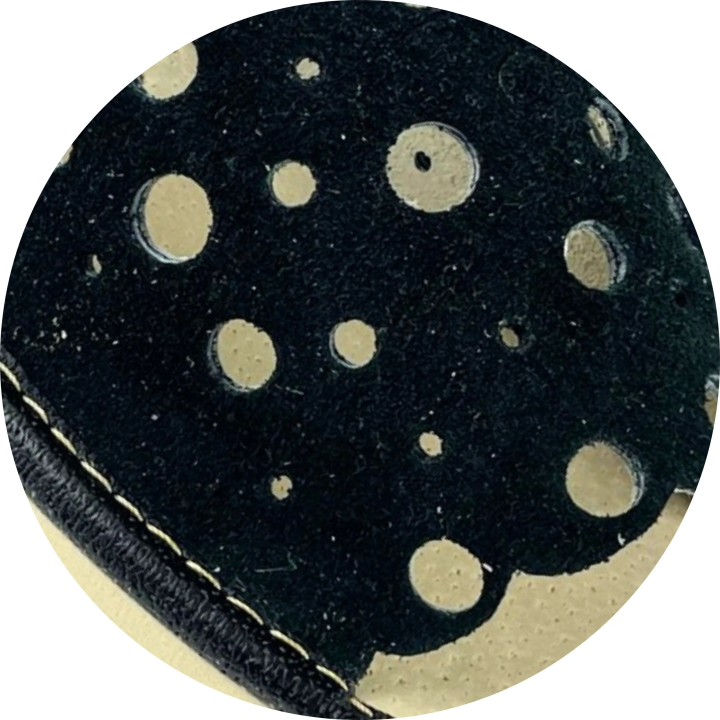 Czarne pantofle domowe damskie, skórzane kapcie dla kobiet