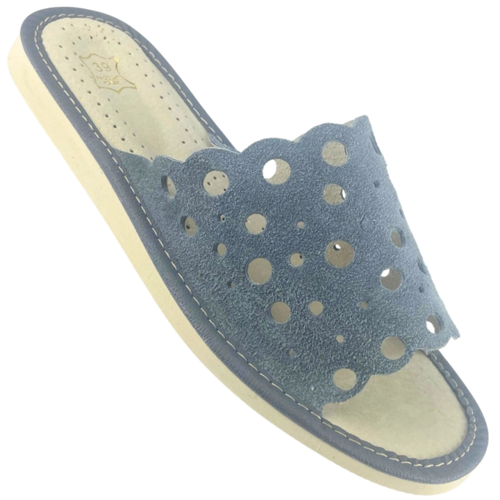 Szare pantofelki damskie, wygodne kapcie domowe - numer 403