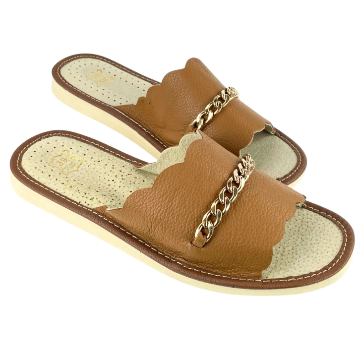 Skórzane pantofle domowe damskie, kapcie domowe damskie ze złotym łańcuchem