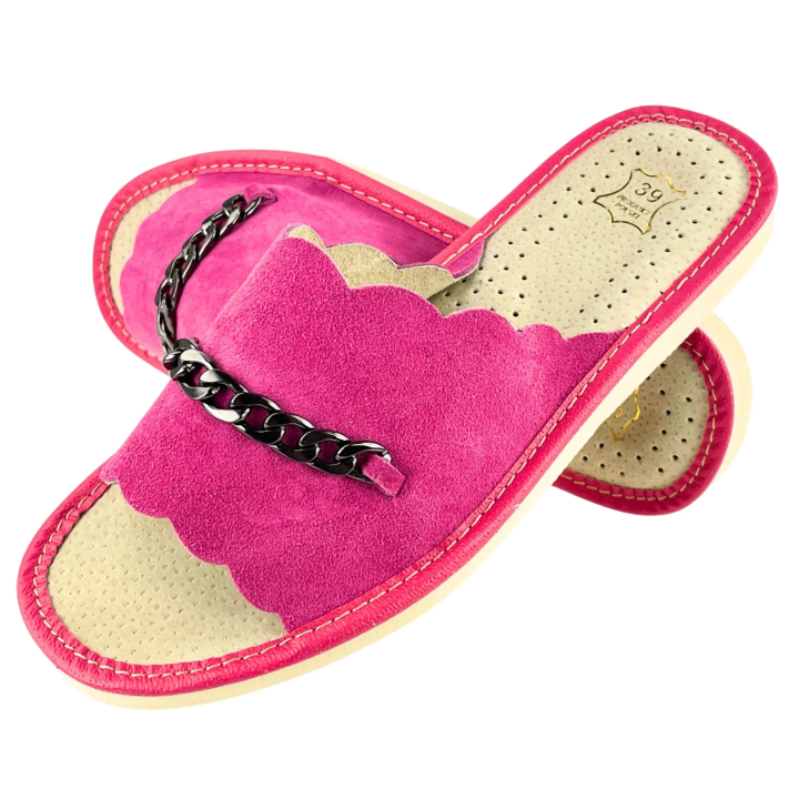 Skórkowe kapcie damskie domowe, góralskie pantofelki ze skóry