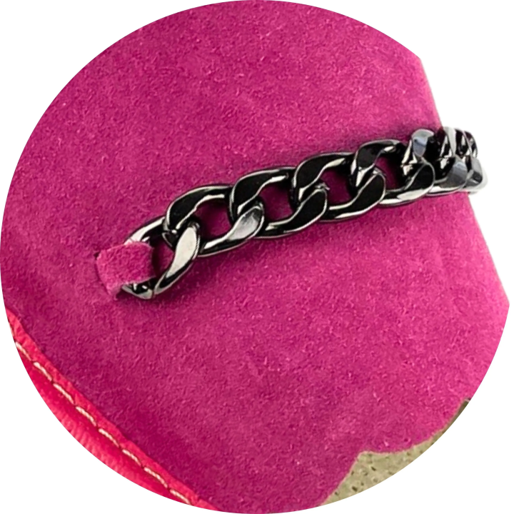 Skórkowe kapcie damskie domowe, góralskie pantofelki ze skóry