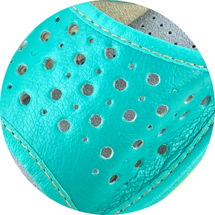 Zielone, zgrabne pantofle domowe damskie skórzane