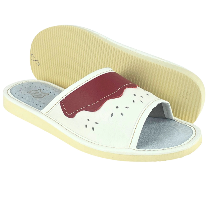 Kapcie domowe damskie skórzane z czerwoną falbanką na cholewce