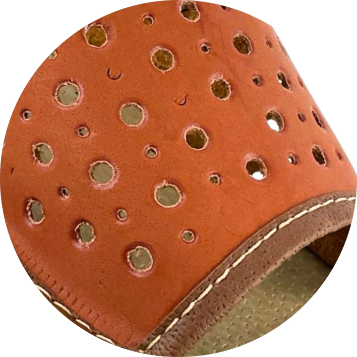 Ciemne kapcie damskie domowe, pantofle damskie, ciapy ażurowe - numer 445