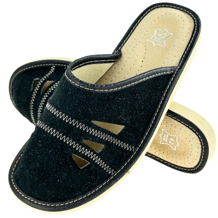 Czarne zamszowe pantofle męskie Skórzane klapki domowe - numer 448