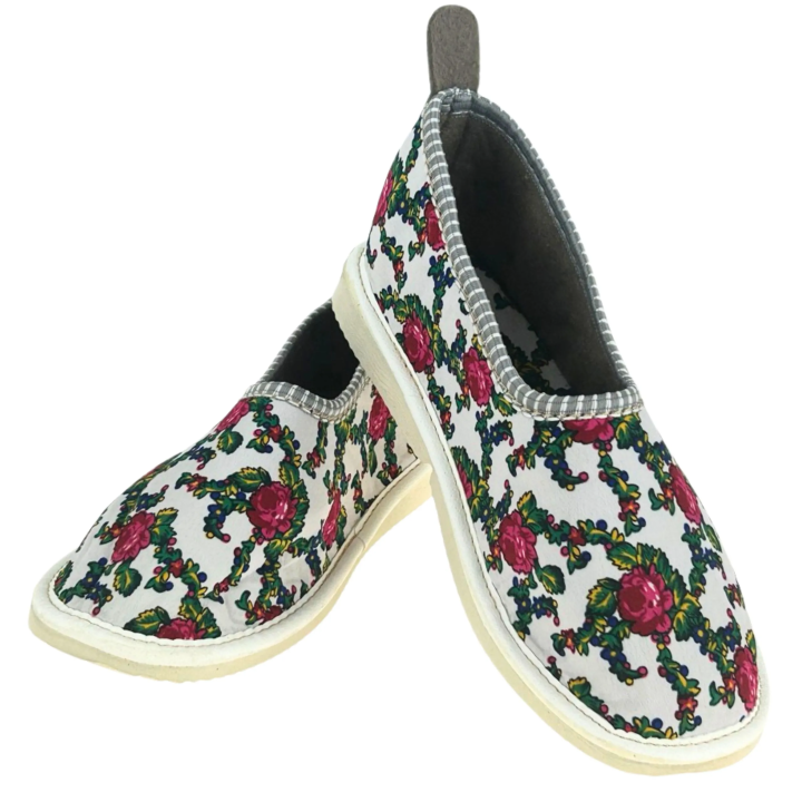 Białe kapcie domowe Damskie Buty damskie domowe góralskie