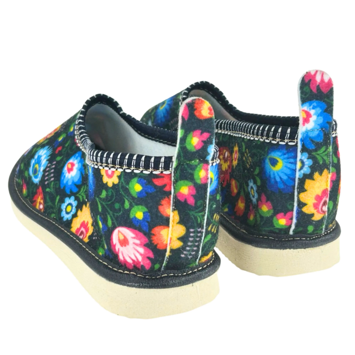 Filcowe kapcie z piętką Łowickie pantofle damskie buty góralskie - numer 483