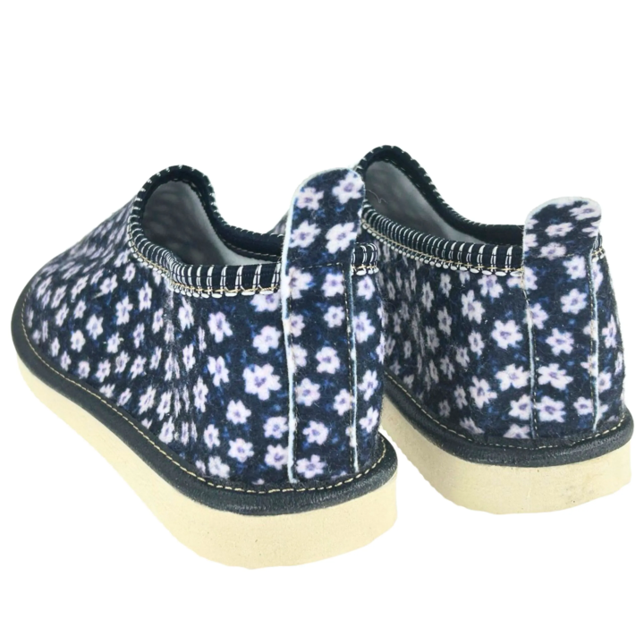 Buty damskie z piętką kapcie domowe w kwiatuszki