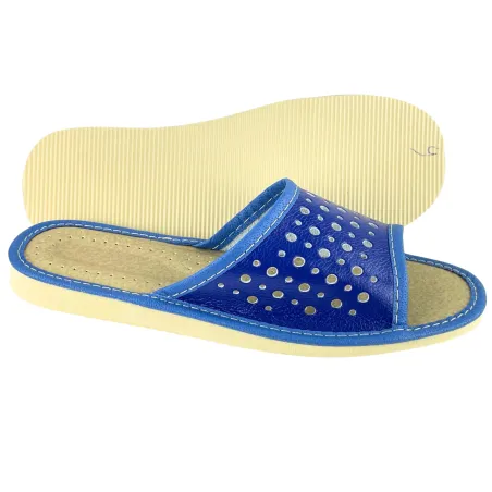 Wygodne i ekonomiczne niebieskie kapcie dla gości, lekkie pantofle domowe.