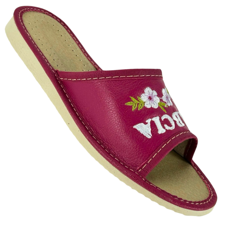 Kapcie z napisem "Super Babcia" idealny prezent na Dzień Babci