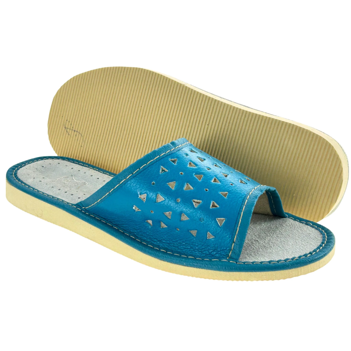 Niebieskie skórzane kapcie, pantofle domowe damskie, kolorowe kapcie domowe