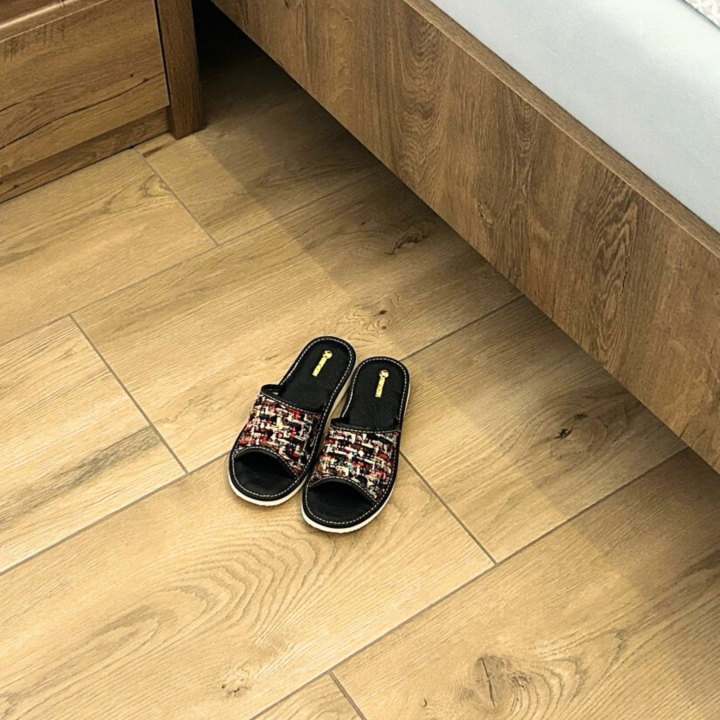 Kapcie Pantofle Damskie Domowe Wygodne Laczki Dla Gości