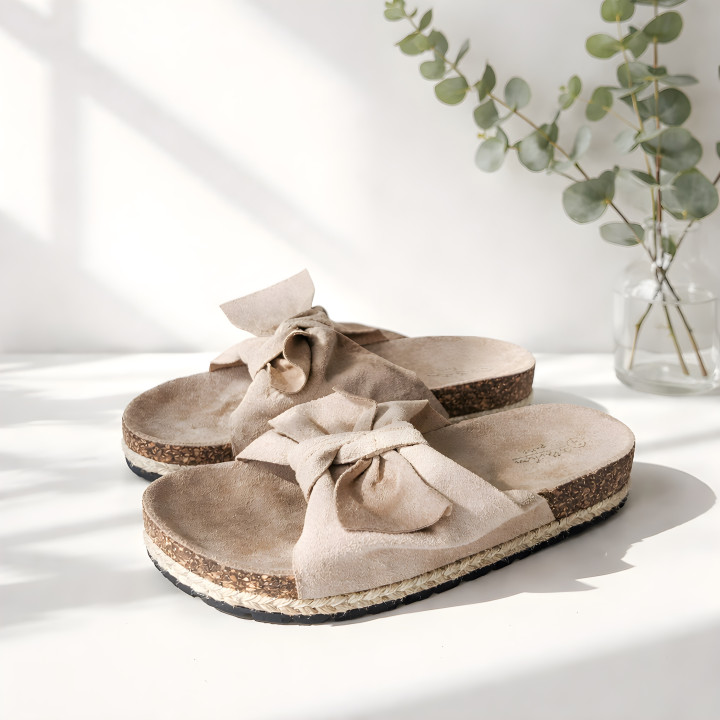 Kapcie damskie z kokardą Wygodne buty damskie