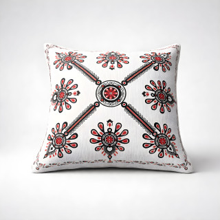 Biała poszewka na poduszkę, poszewka dekoracyjna styl góralski