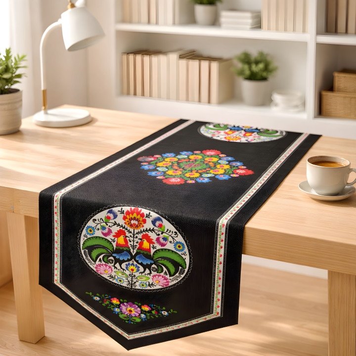 Bieżnik w stylu łowickim, czarny bieżnik dekoracyjny