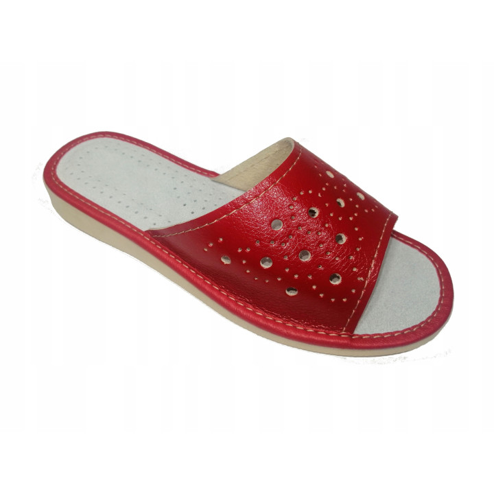 PANTOFLE skórzane, tanie KAPCIE domowe, laczki