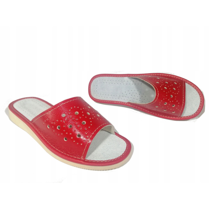 PANTOFLE skórzane, tanie KAPCIE domowe, laczki