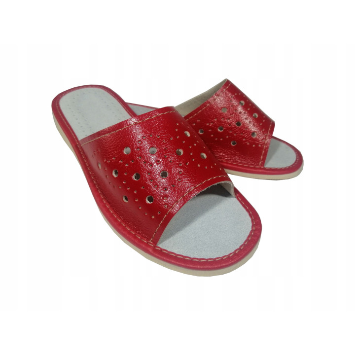 PANTOFLE skórzane, tanie KAPCIE domowe, laczki