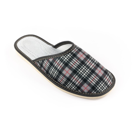 Skórzane męskie pantofle w kratkę, laczki męskie, papcie domowe męskie - numer 081