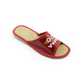 Czerwone pantofle damskie z napisem "Super Mama" - numer 086