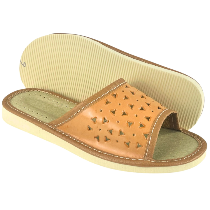 Ażurowe pantofle domowe damskie, lekkie klapki domowe - numer 223