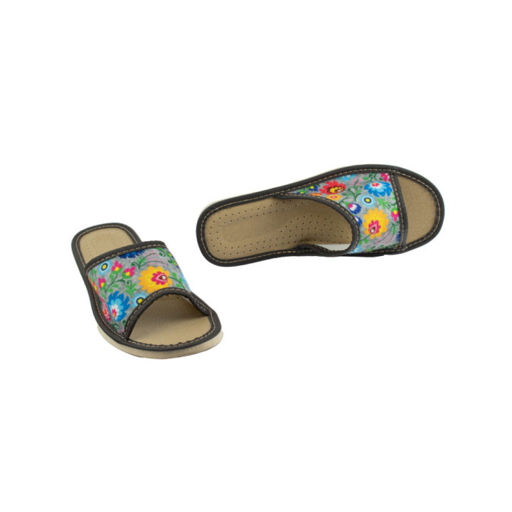 Odkryte kapcie domowe z wzorem łowickim, pantofle domowe damskie