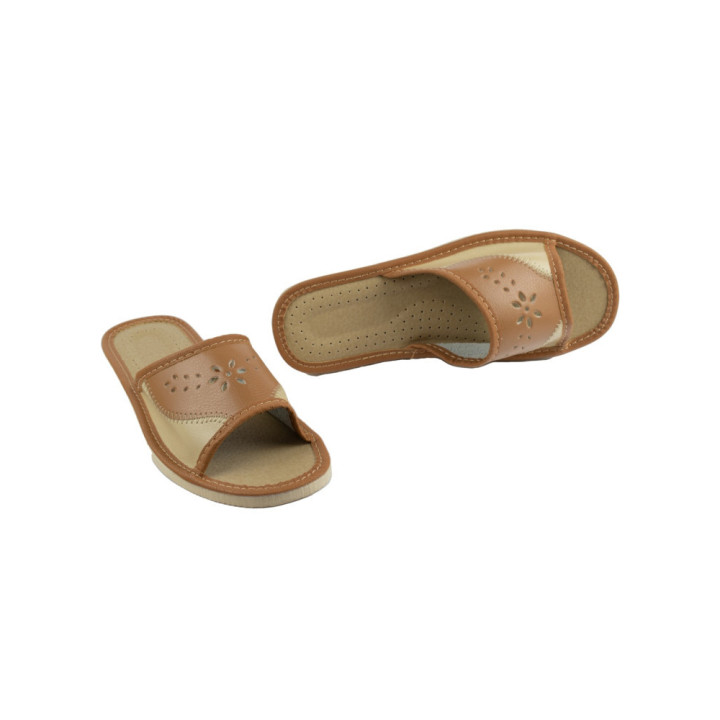 Brązowe, wygodne, łączone lacze domowe damskie, spokojne kolory