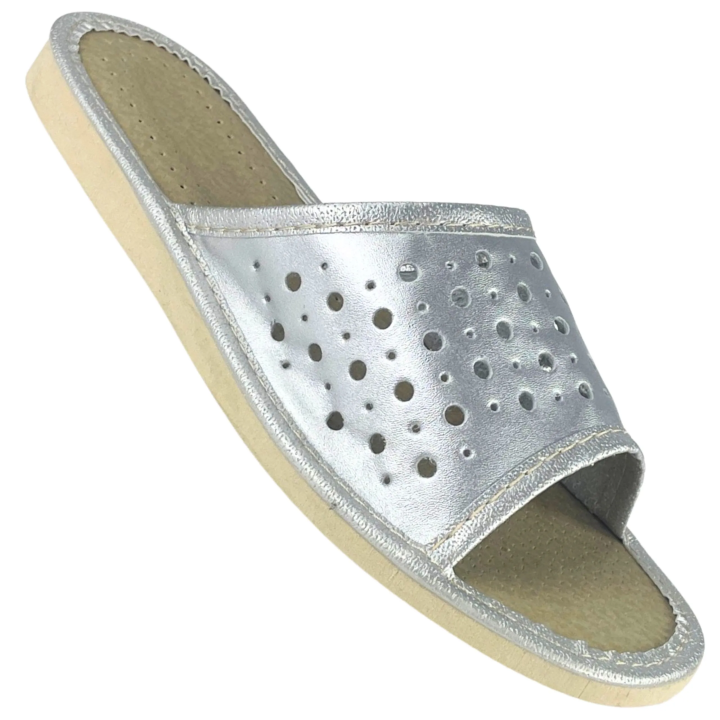 Srebrne kapcie damskie domowe, pantofle domowe dla Pań, stylowe obuwie domowe