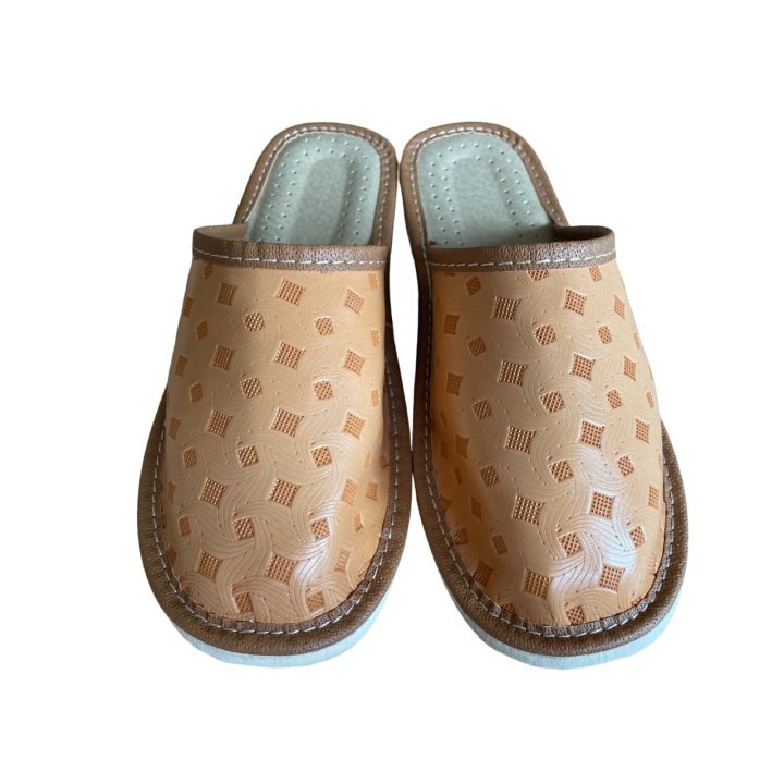 Jasne pantofle domowe damskie, ciapy damskie domowe kryte - numer 121