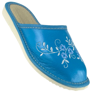 Kryte, niebieskie kapcie damskie z motywami kwiatowymi, wygodne pantofle damskie - numer 273