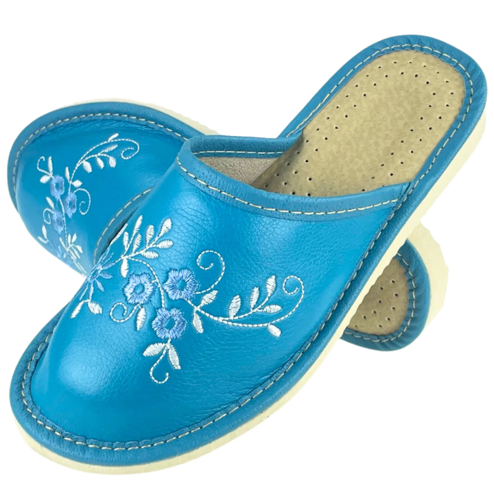 Kryte, niebieskie kapcie damskie z motywami kwiatowymi, wygodne pantofle damskie - numer 273