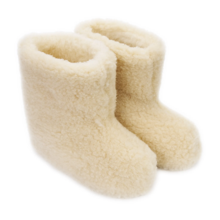 Białe bamboszki wełniane damskie i męskie, góralskie wełniaki domowe - numer 227