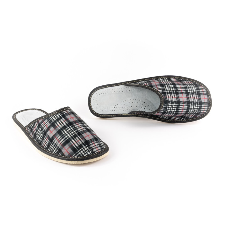 Skórzane męskie pantofle w kratkę, laczki męskie, papcie domowe męskie