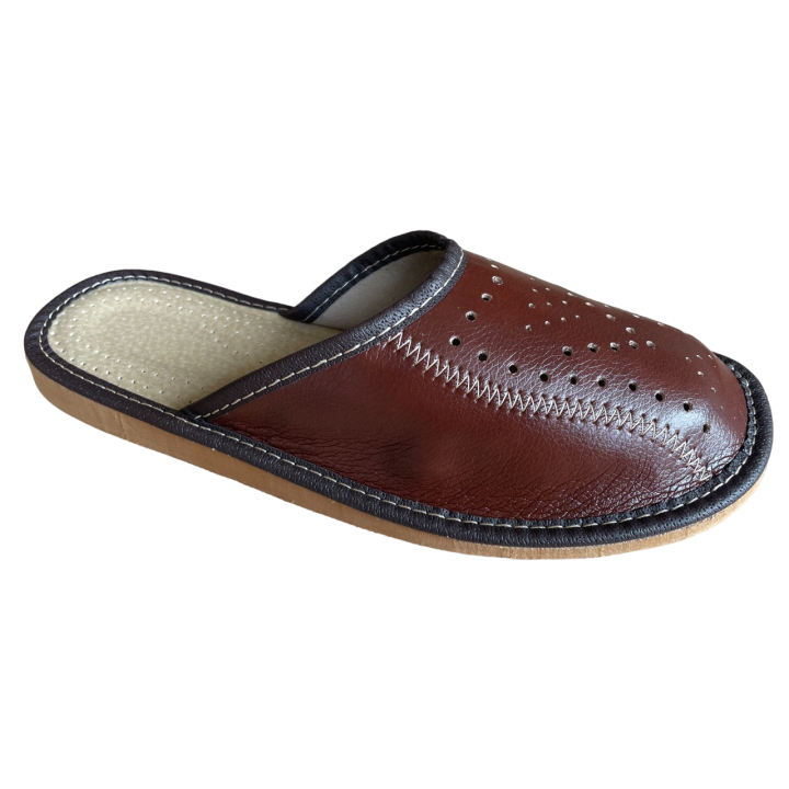 Brązowe cichobiegi męskie, zakopiańskie pantofle domowe męskie