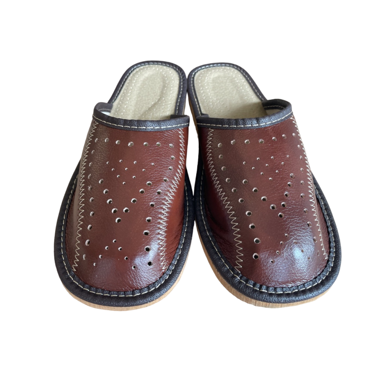 Brązowe cichobiegi męskie, zakopiańskie pantofle domowe męskie